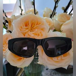✨Authentic Balenciaga Dynasty Sunnies 😎